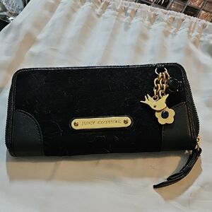 Juicy Couture Black Wallet with Gold Charm